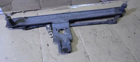 Front wiper linkage
