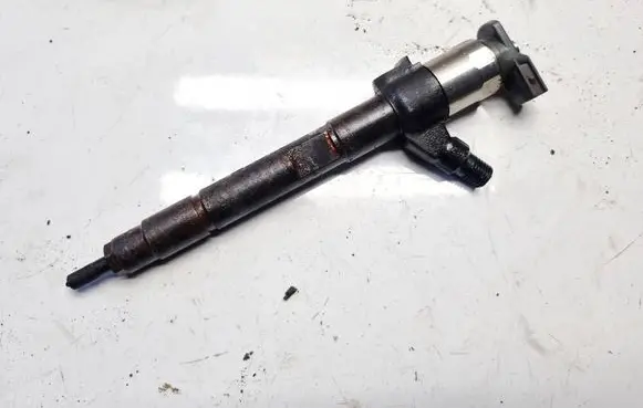 Fuel injector
