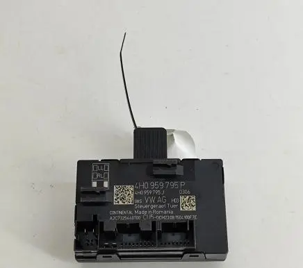Volkswagen Touareg II Door control unit/module 4H0959795P 4H0959795J