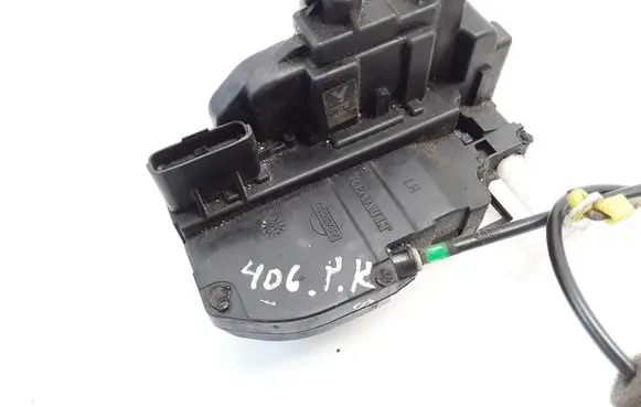 Nissan Micra Front door lock 