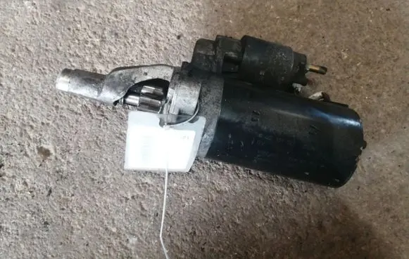 Volkswagen PASSAT B5.5 Starter motor 0001109021 059911023H