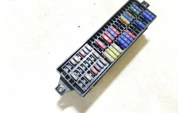Skoda Fabia Mk2 (5J) Fuse box set 63598004