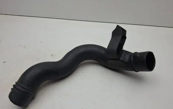 Volvo V60 Intercooler hose/pipe 31474519
