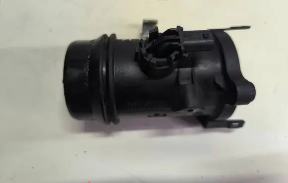 BMW X4 F26 Mass air flow meter 8519492 11884414