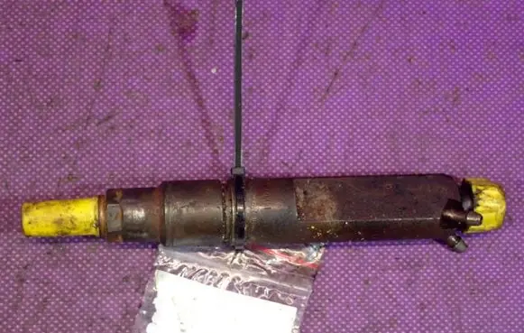 Seat Toledo II (1M) Fuel injector 