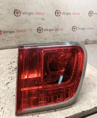 Toyota Avensis T270 Tailgate rear/tail lights 08052 0521