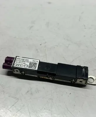Audi A6 S6 C7 4G Aerial antenna amplifier 4G9035225A