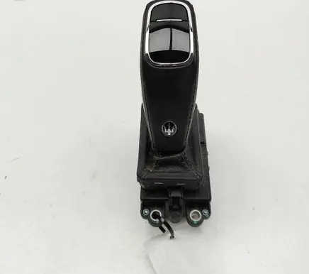 Maserati Levante Gear shifter/selector 6701263180 06701263180