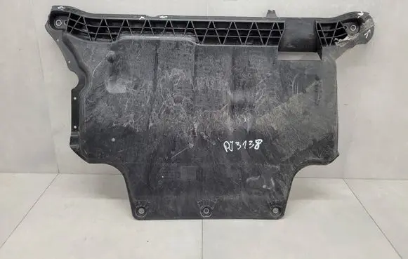 Seat Leon (5F) Engine splash shield/under tray 3Q0825902B