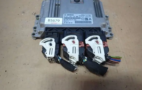 Citroen C3 Engine control unit/module 9666382080 0261S05190