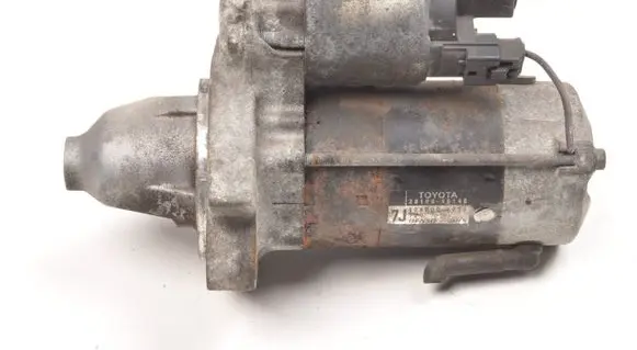 Toyota Yaris Starter motor 2810040140