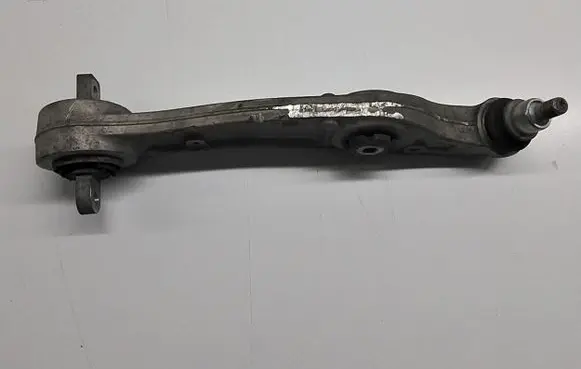 Alfa Romeo Giulia Front lower control arm/wishbone K205603
