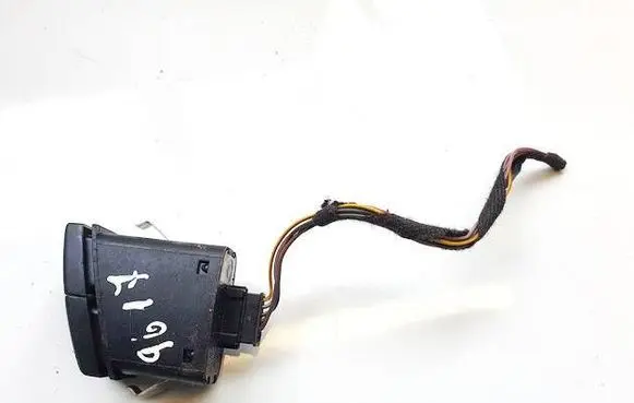 BMW X1 E84 Hazard light switch 6131691950606