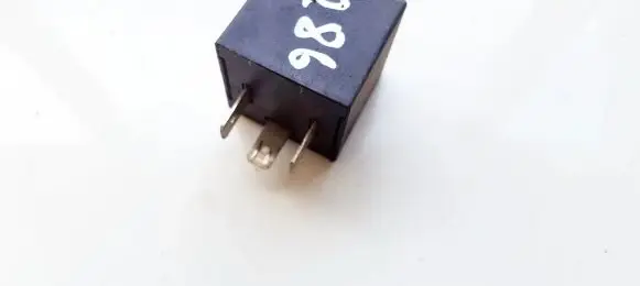 Volkswagen PASSAT B3 Other relay 191953227A