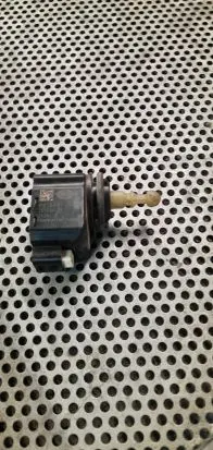 Volkswagen Caddy Headlight level adjustment motor 01055301 20150428