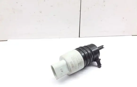 BMW 3 E90 E91 Windscreen/windshield washer pump 67127298309 P210304