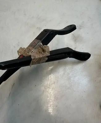 Peugeot 207 Front wiper blade arm 21212