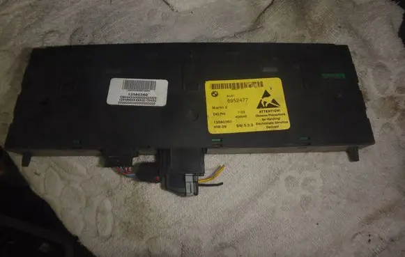 BMW 5 E60 E61 Parking (PDC) sensor switch 6952477