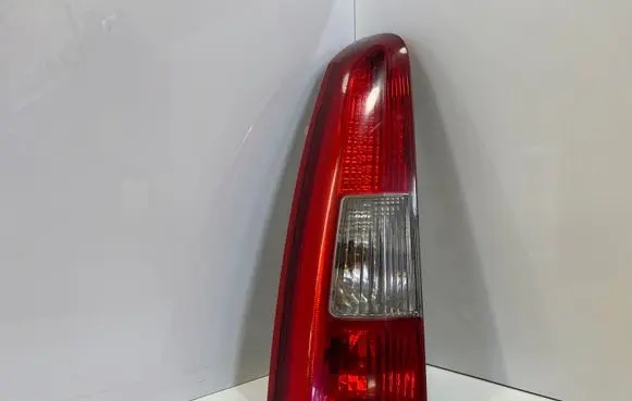 Volvo V70 Rear/tail lights 9154493