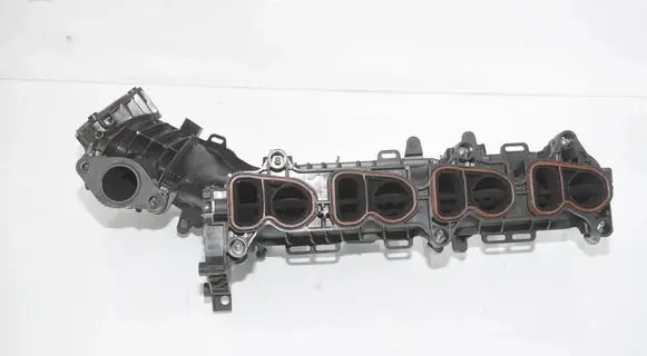 BMW 5 G30 G31 G38 Intake manifold 8579245 11618579245