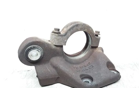 Volvo V70 Driveshaft support bearing bracket 30787842