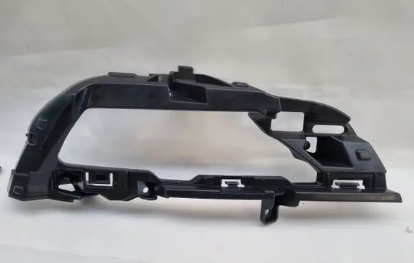 Volvo XC60 Fog light bracket 32227710