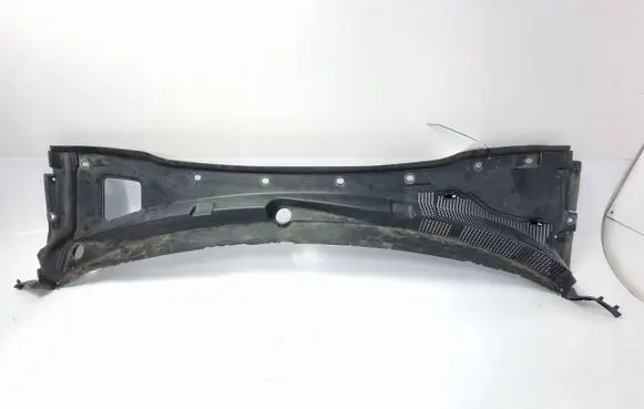 Dodge Charger Wiper trim