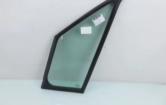 Mercedes-Benz Sprinter W906 Front triangle window/glass 
