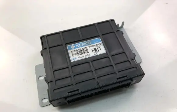 Hyundai Trajet Gearbox control unit/module 9544039730