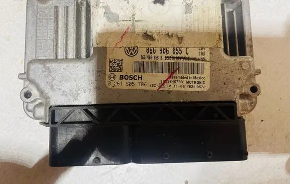 Volkswagen Jetta VI Engine control unit/module ECU 06G906055C