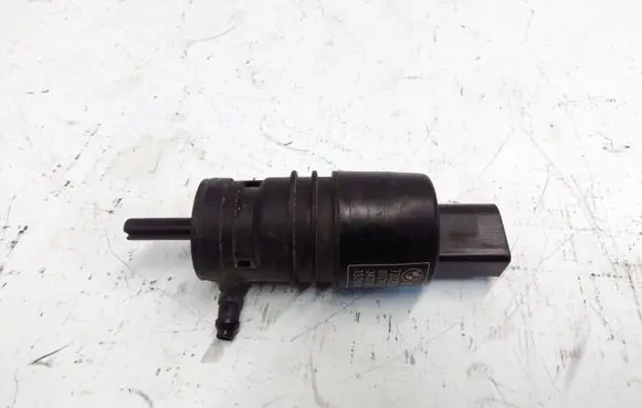 BMW 3 E90 E91 Windscreen/windshield washer pump 7302588