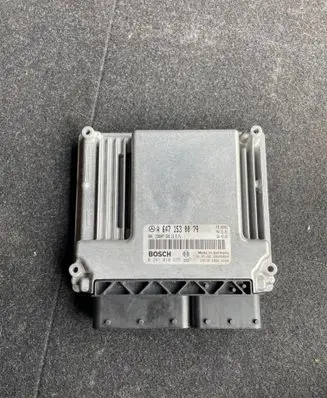 Mercedes-Benz E W211 Engine control unit/module A6471530079 28SA5664 0281010835