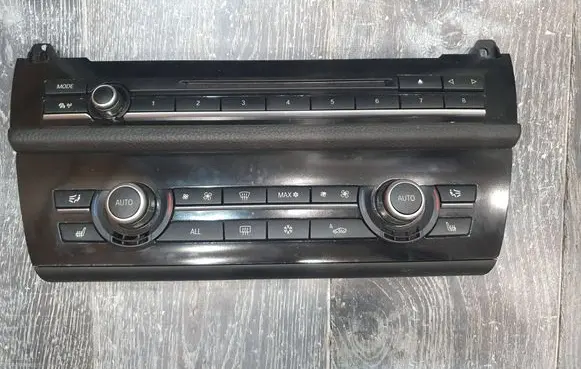 BMW 5 F10 F11 Climate control unit 9233632 0000112015 900252630008