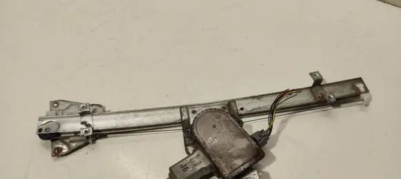 Mitsubishi Pajero Front door window regulator with motor MR436860 0620200620