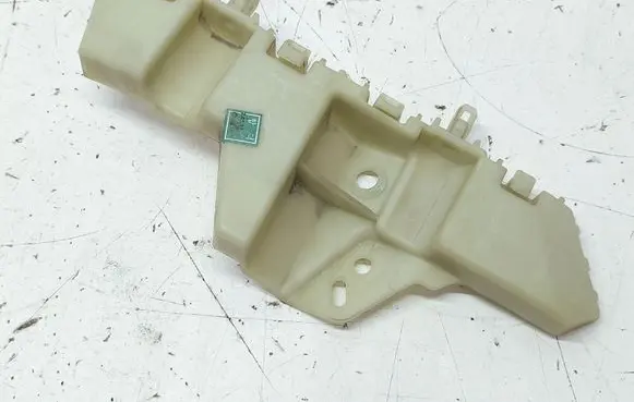 Buick Encore I Front bumper mounting bracket 42566651
