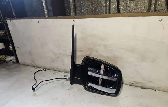 Mercedes-Benz Vito Viano W639 Front door electric wing mirror E1021033 A3158412 A3158442