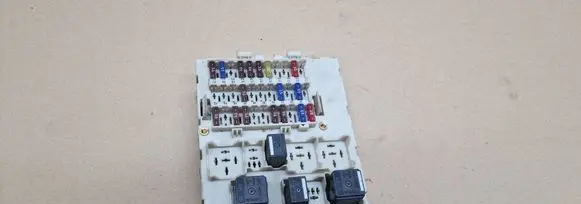 Ford Connect Fuse module 518774302 2T1T14A073BD