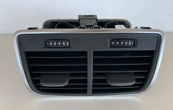 Audi A7 S7 4G Rear air vent grill 4G0819203