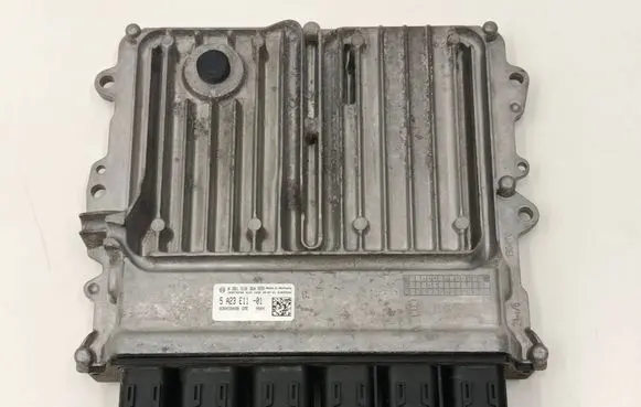 BMW 4 G22 G23 G24 G26 Engine control unit/module 5A23E11 0261S10364 030459408