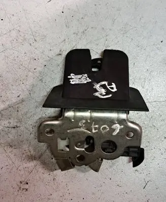 Audi A3 S3 8P Tailgate/trunk/boot lock/catch/latch 8P4827520