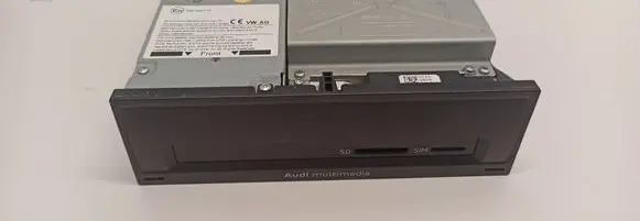 Audi Q3 F3 Radio/CD/DVD/GPS head unit 83A035063B