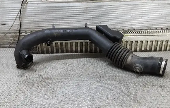 Opel Frontera B Air intake duct part 897176923
