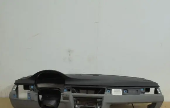 BMW X3 E83 Dashboard 7077789