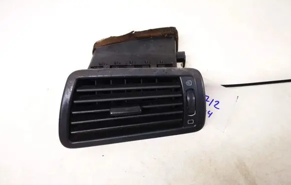 Peugeot 807 Dash center air vent grill 1484108077 1491963077