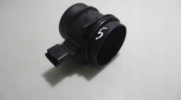Citroen C5 Mass air flow meter 8ET009142-32