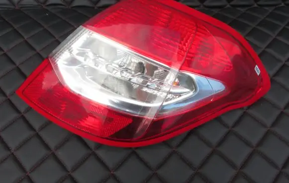 Citroen C4 II Rear/tail lights VPAP2X13N004A