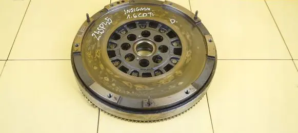 Opel Insignia A Dual mass flywheel 55494829 24SP45