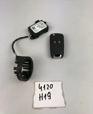 Opel Astra J Gateway control module 78512A284074