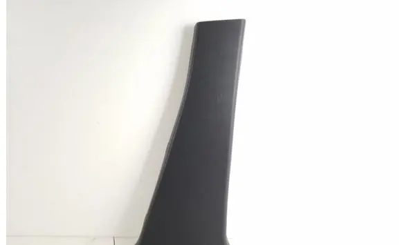 (B) pillar trim (bottom)