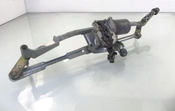 Volvo S60 Front wiper linkage and motor